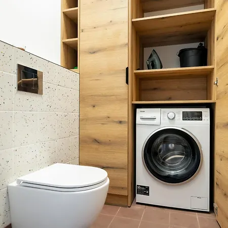 Klimatyzowane I Stylowe W Poznaniu Blisko Parku By Renters Posen